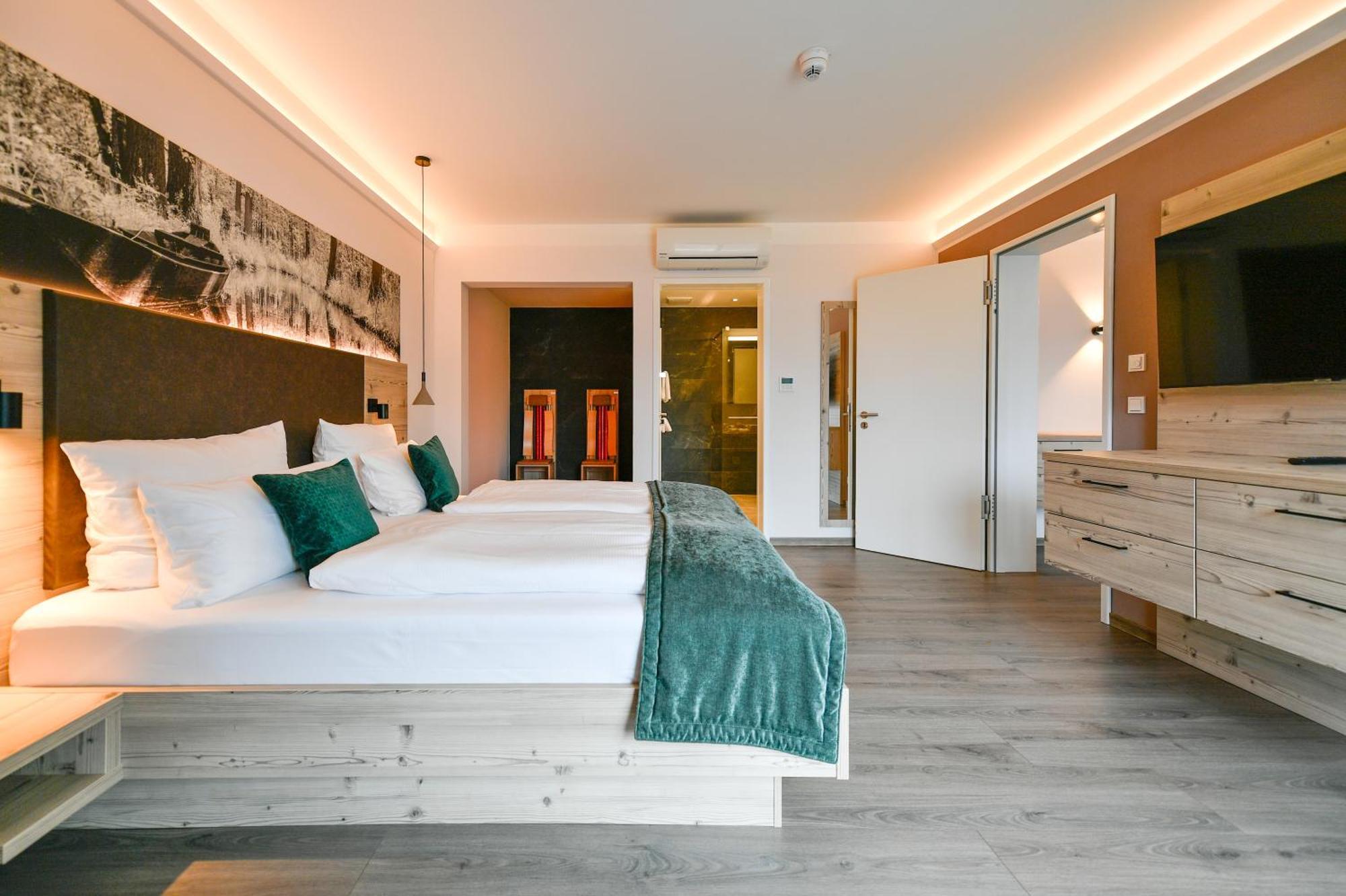 Landhotel Burg Im Spreewald - Resort & Spa Exterior photo