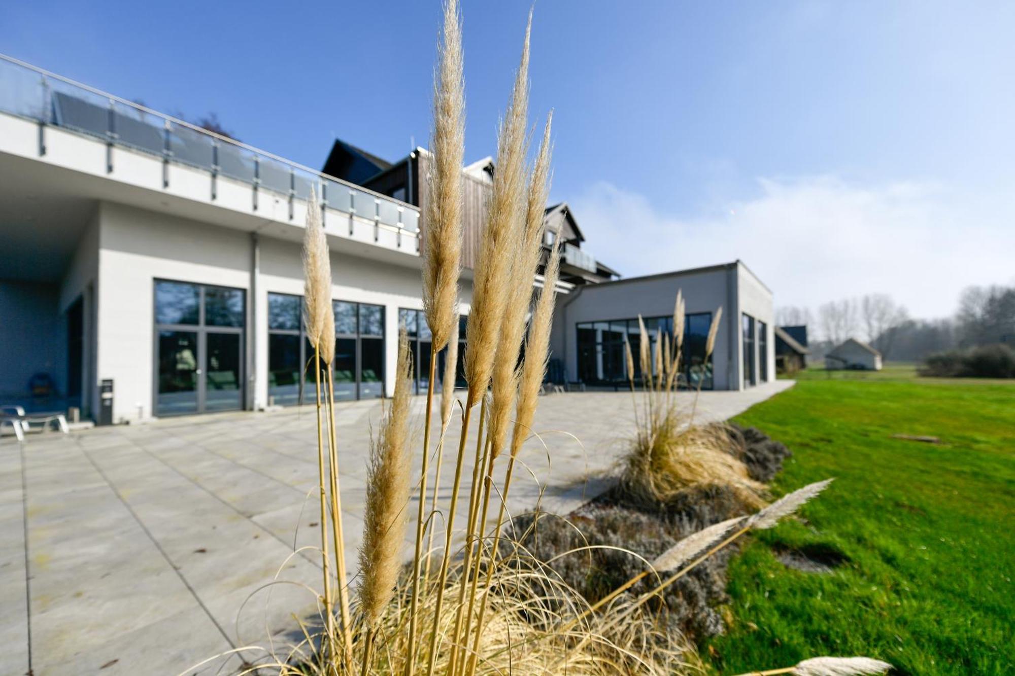 Landhotel Burg Im Spreewald - Resort & Spa Exterior photo